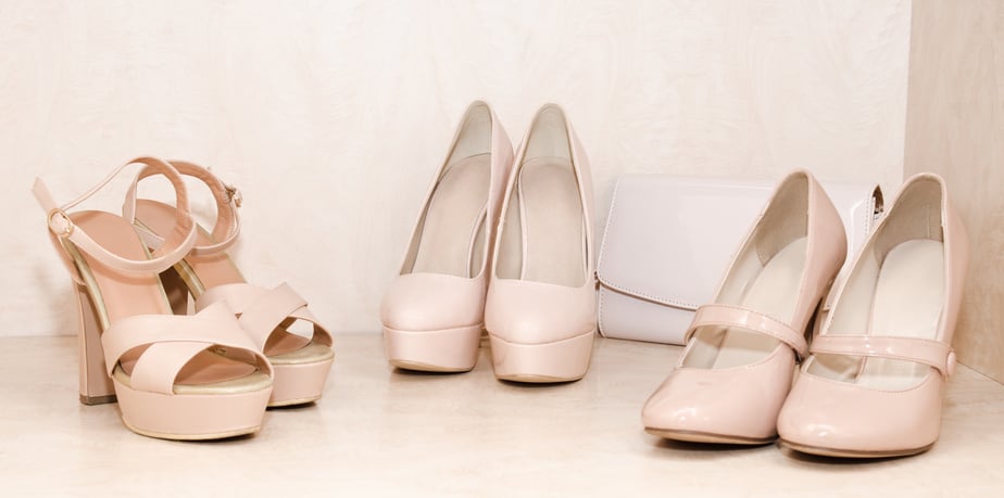 Women's shoes and clutch